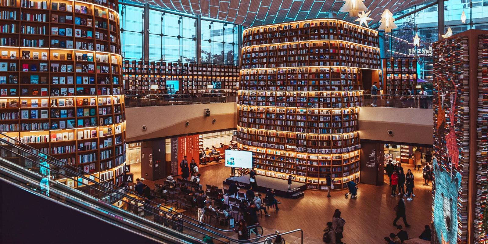 Amazing Bookstores in Asia